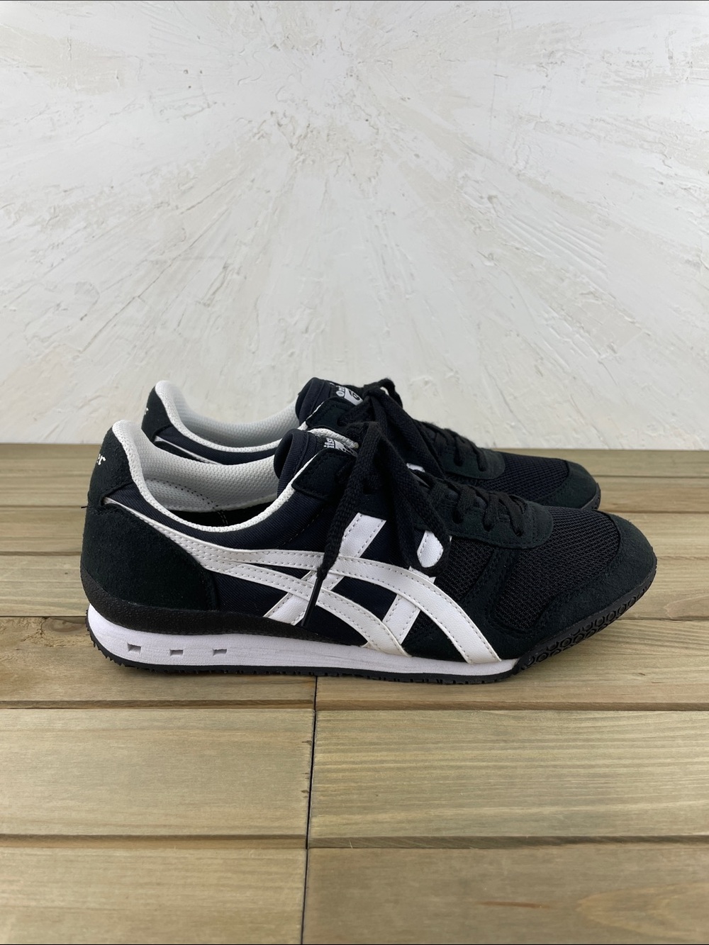 Women’s Onitsuka Tiger Mexico 66 Sneakers